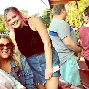 Meet your Posher, Tess